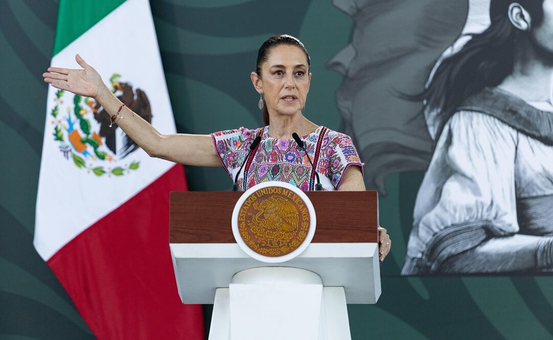 La Presidenta insiste que las playas de México deben ser públicas. Foto: Hugo Salvador / EL UNIVERSAL