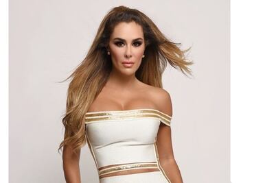 Ninel Conde muestra su figura en bikini