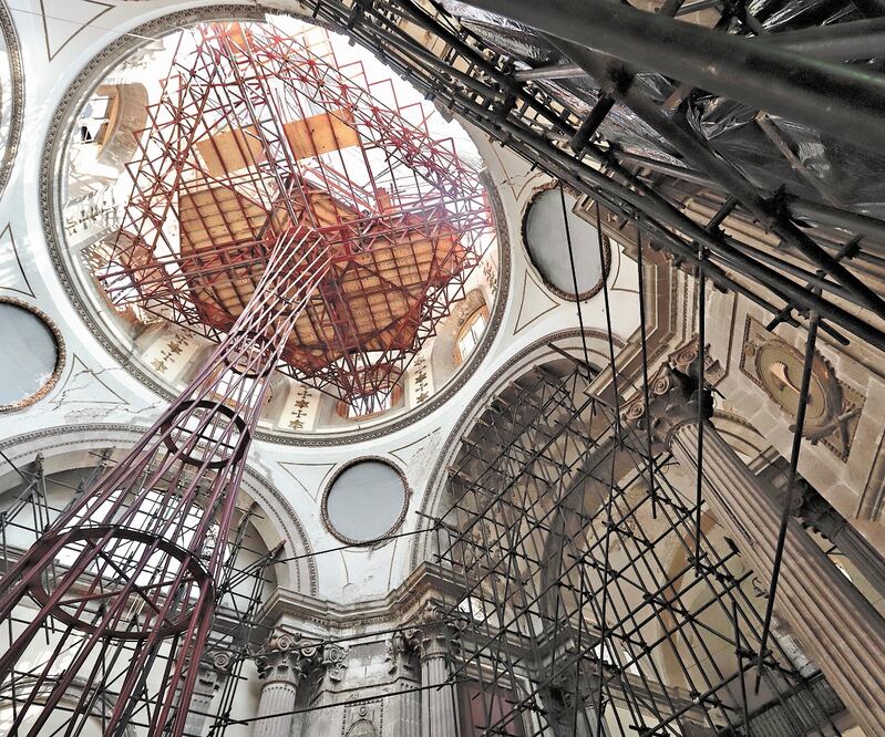 En la Ciudad de México, una de las iglesias más dañadas fue la Parroquia Nuestra Señora de los Ángeles, que está en restauración. Foto: Archivo El Universal