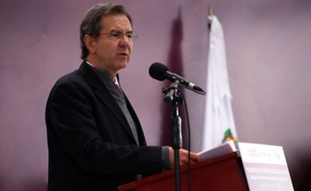 A dos años del triunfo de AMLO. 30 opiniones