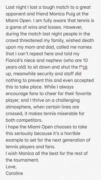 Wozniacki denuncia malos tratos a su familia en el Miami Open