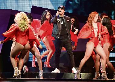 Nicky gana e impone su ritmo