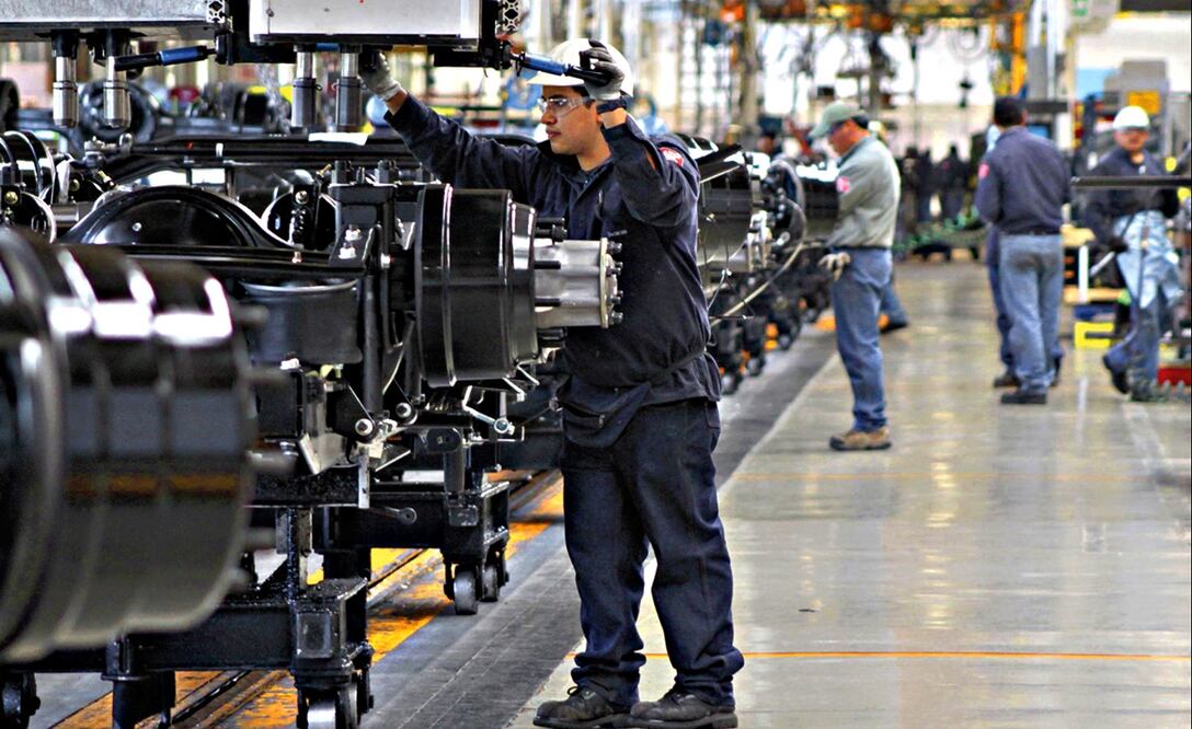 Panistas afirman que en México se trabaja con baja productividad porque en 2020 en este rubro se registró un descenso de 3.69 por ciento con respecto a 2019. Foto: archivo/EL UNIVERSAL