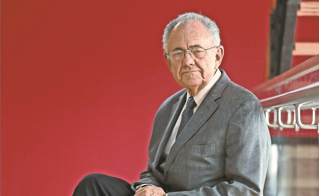 Perfil. Javier Jiménez Espriú