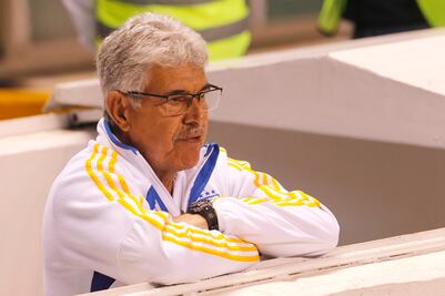 Tuca anticipa su retiro dentro de tres años