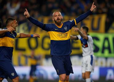 De Rossi anota en su debut con Boca Juniors