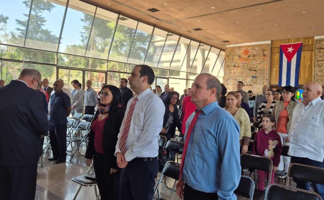 Rinden honores en México a cubanos que defendieron a Venezuela. Foto: Especial