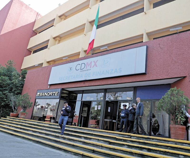 Balance. Según datos de la Cuenta Pública de la CDMX de 2019, el Predial rebasó lo estimado con mil 819.5 mdp. Foto: ARCHIVO EL UNIVERSAL