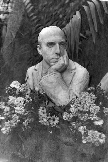 Los restos de Amado Nervo tardaron 5 meses en llegar a México y el país no escatimó en su funeral