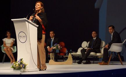 "Es posible empezar a hacer las cosas desde otra perspectiva": Tatiana Clouthier