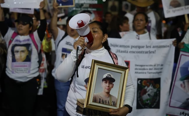 "Llegamos con pesos contados y hambre"; buscadora pide investigar cómo se fueron sus hijos, en lugar de saber cómo protestan en CDMX