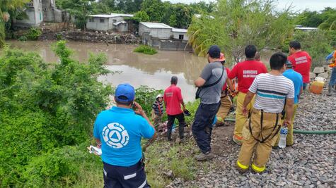 Lluvias dejan afectaciones en Múgica, Michoacán