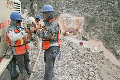 ICA reporta pérdidas por 2 mil 999 millones de pesos