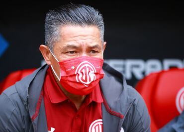 Ignacio Ambriz: No podemos echar las campanas al vuelo, nos falta mucho