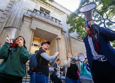 Previo a debate, trabajadores del Poder Judicial se manifiestan en la SCJN; SSC despliega operativo