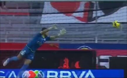 Liga MX: Portero del Puebla es reventado por tremendo oso; “mejor no te avientes”, le dicen