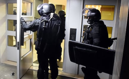 Identifican a 5 de los 7 terroristas de ataques en París