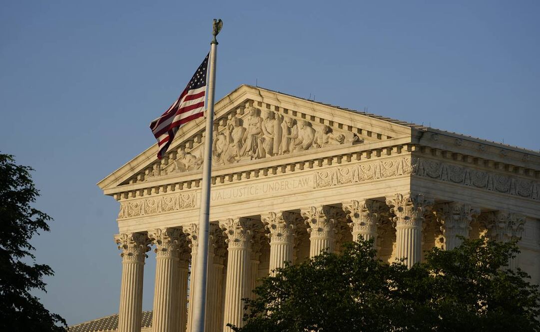La ley SB1 fue aprobada en el Senado de Tennessee en marzo del año pasado y prohíbe a los profesionales sanitarios administrar bloqueadores de la pubertad y terapia hormonal a menores transexuales para facilitar su transición a otro sexo. Foto: AP/Archivo