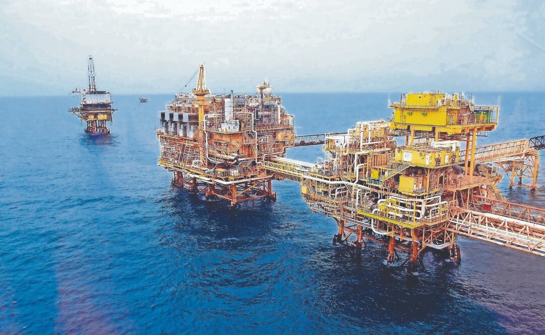 Pemex tiene registrados más de 425 eventos de robo cometidos por piratas en el activo de producción Litoral de Tabasco desde 2016 y hasta septiembre de 2024. ARCHIVO EFE