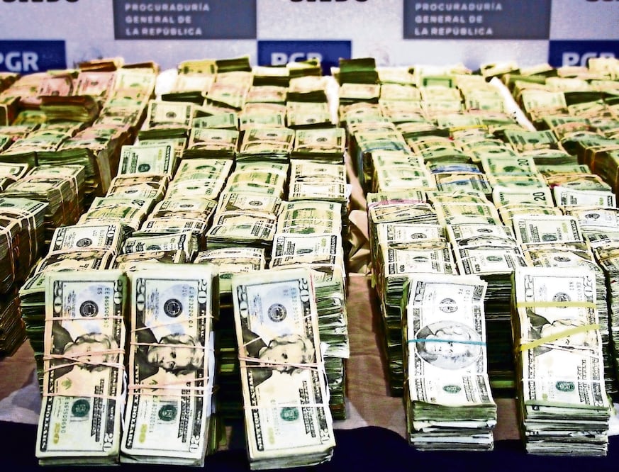 El lavado de dinero tiene tres etapas: se llevan ganancias de un ilícito a donde nadie sospeche de lavado, se esconde y se mezcla con recursos limpios, advierten expertos.