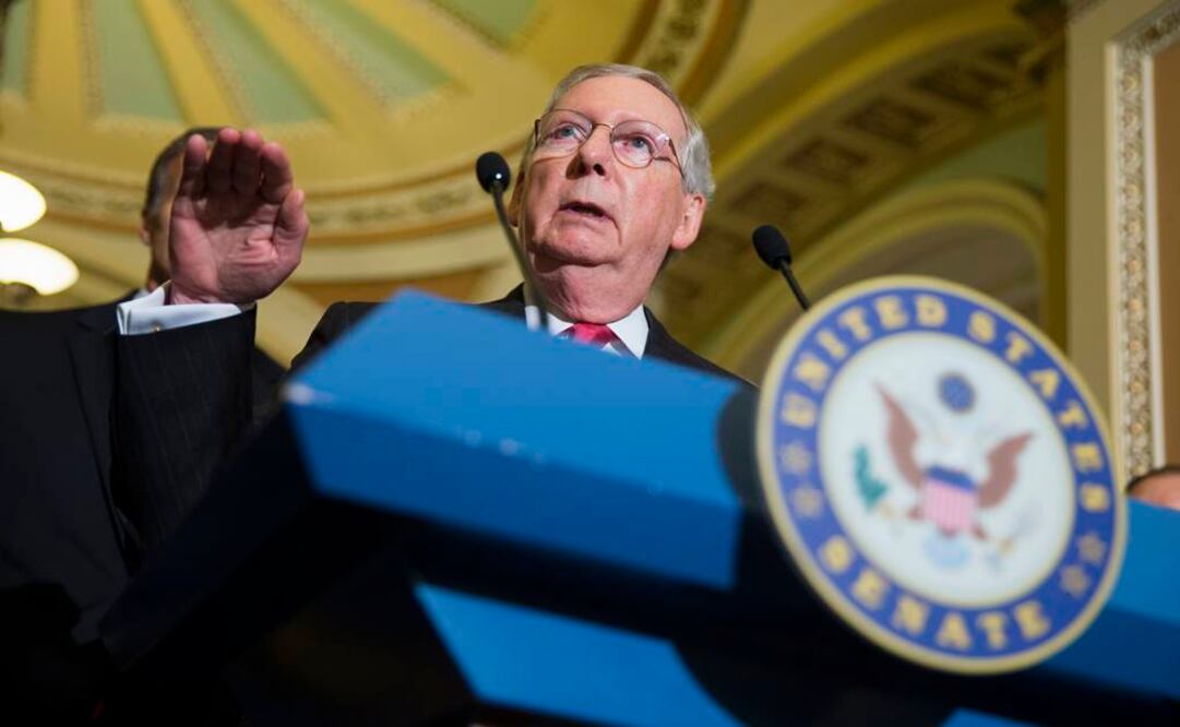 Mitch McConnell,  logró avanzar un texto legislativo sin enmiendas este lunes. (Foto: AP / Archivo)