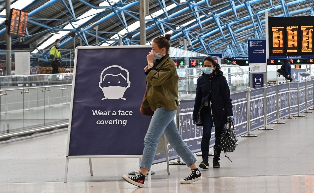 Medidas para evitar los contagios de Covid-19 en Reino Unido (Foto: AFP)