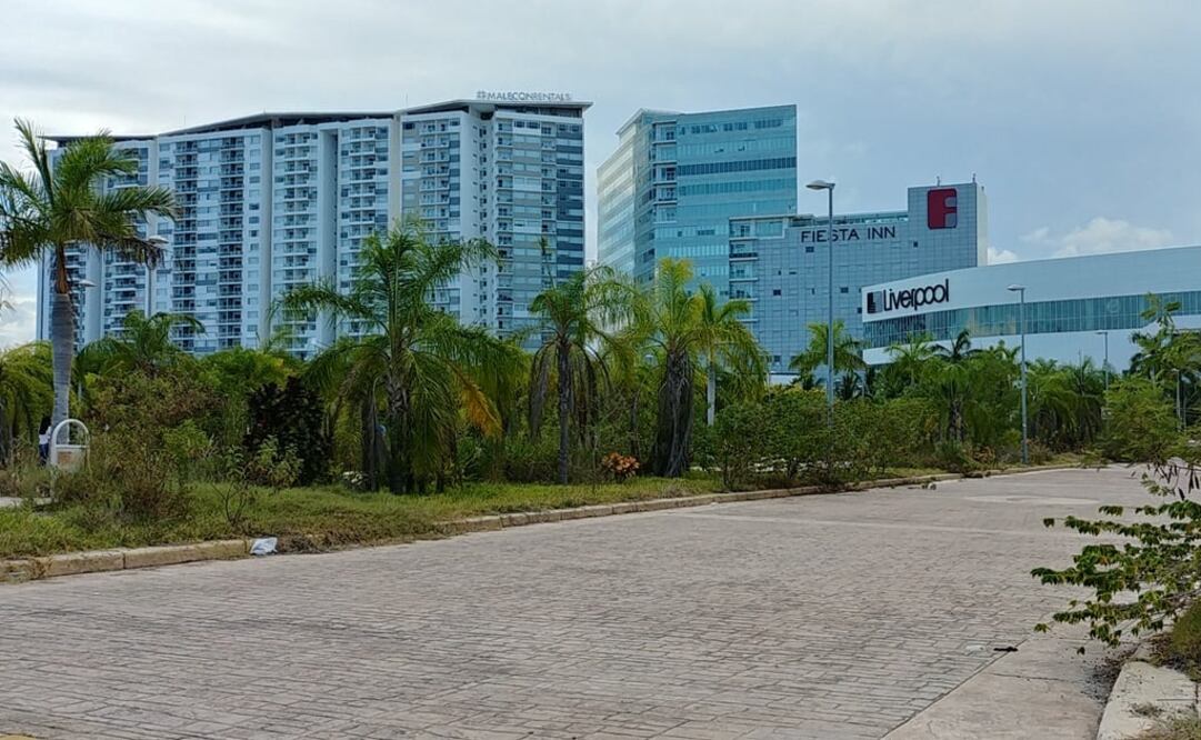 Acceso vehicular al Malecón Tajamar (Fotos: Adriana Varillas. EL UNIVERSAL)
