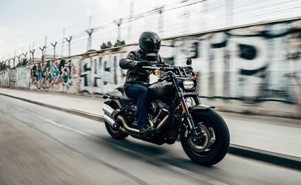 Denuncian a motociclista por agredir su exnovia; “nos vamos a morir juntos”, le dijo