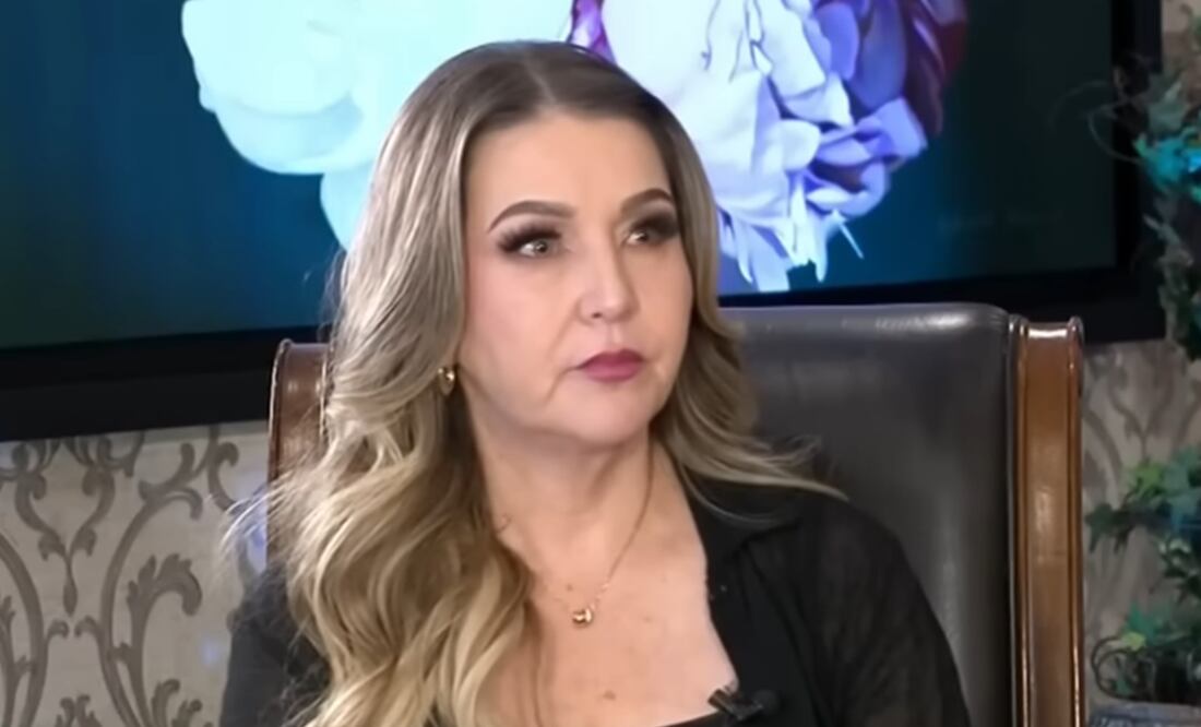 Alicia Villarreal vivió momentos de pánico tras la supuesta violencia de su esposo Cruz Martínez  previo a un concierto.