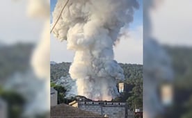 VIDEO Explosión en taller de pirotecnia en Cuernavaca deja una mujer muerta; 10 personas resultan heridas