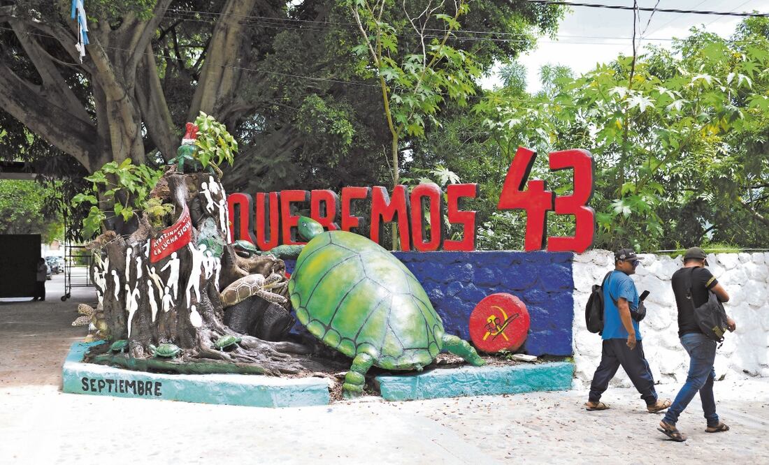 La Normal forja estudiantes que entran con el sueño de ser maestros y volver a sus comunidades a impartir clases, en plazas que otros docentes rechazan por las carencias. Foto: Salvador Cisneros Silva | El Universal