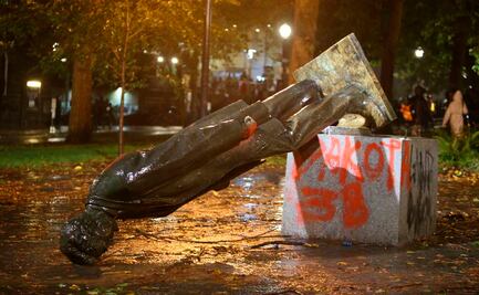 Derriban estatuas de Roosevelt y Lincoln en el Día de Colón en Portland