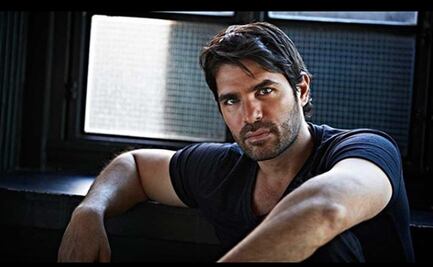 Eduardo Verástegui se lanza contra Joe Biden con foto fuera de contexto