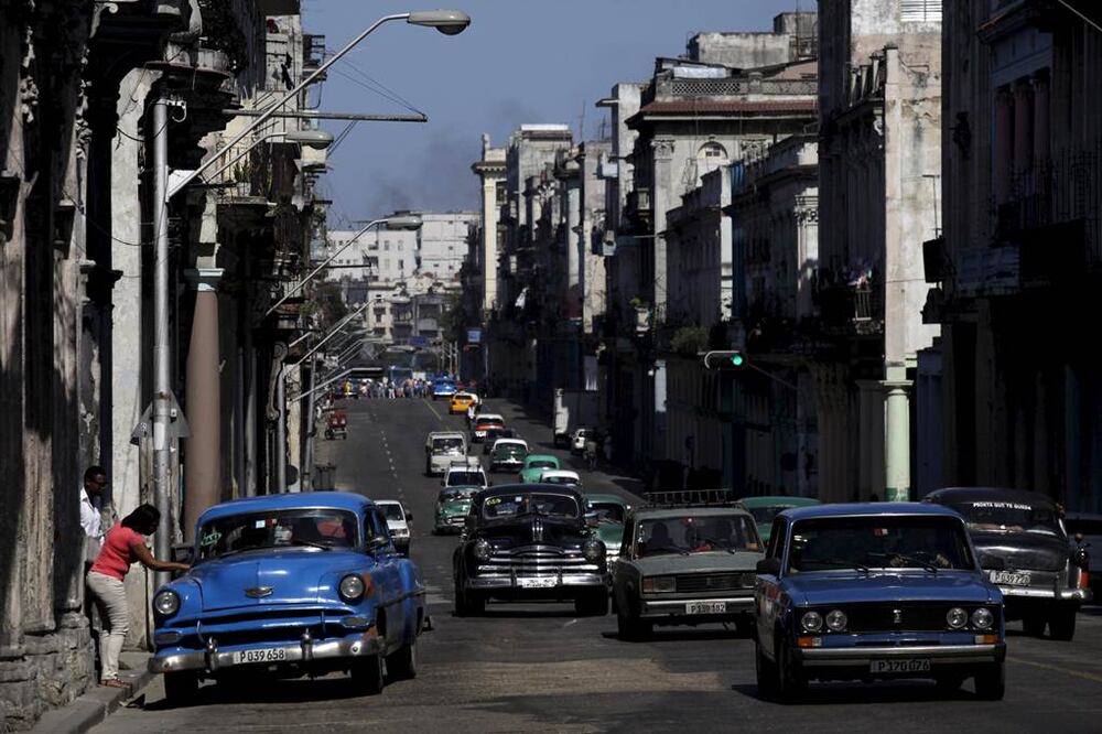 "Hemos sufrido muchísimo, es una alegría, pero nunca debió haber sido, nunca Cuba debió estar en esa lista",  dijo Iraida Malberti, de 78 años