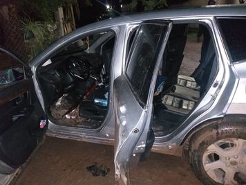 Abandonan rifles automáticos y granadas durante choque en Sinaloa