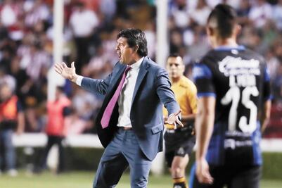 Es preocupante lo que pasa en Chivas: Cardozo