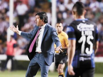 Es preocupante lo que pasa en Chivas: Cardozo