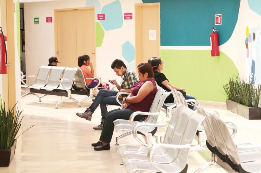 Ansiedad, depresión, baja autoestima, problemas con la pareja, adicciones, abuso sexual y bullying, son algunos motivos por los cuales piden ayuda. (ARCHIVO. EL UNIVERSAL)