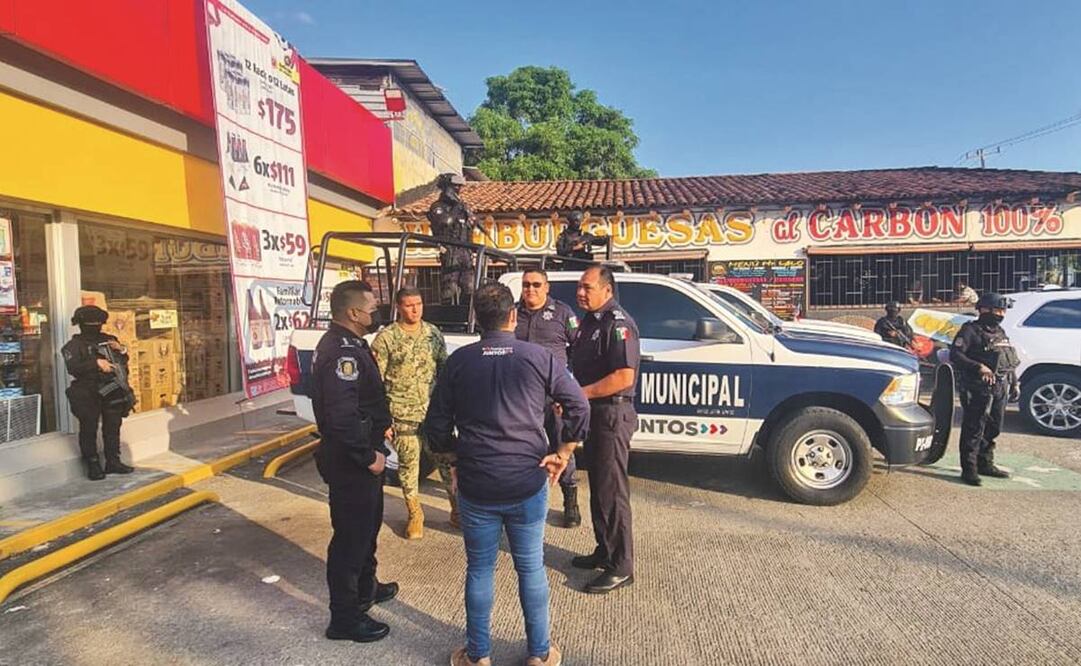 Agentes estatales, soldados y marinos realizarán recorridos de vigilancia en las inmediaciones de las 18 tiendas Oxxo ubicadas en Zihuatanejo e Ixtapa, en la Costa Grande de Guerrero. Foto: Especial