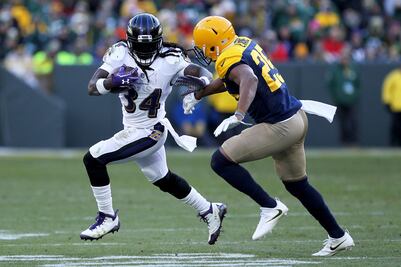 Ravens vencen a Packers 