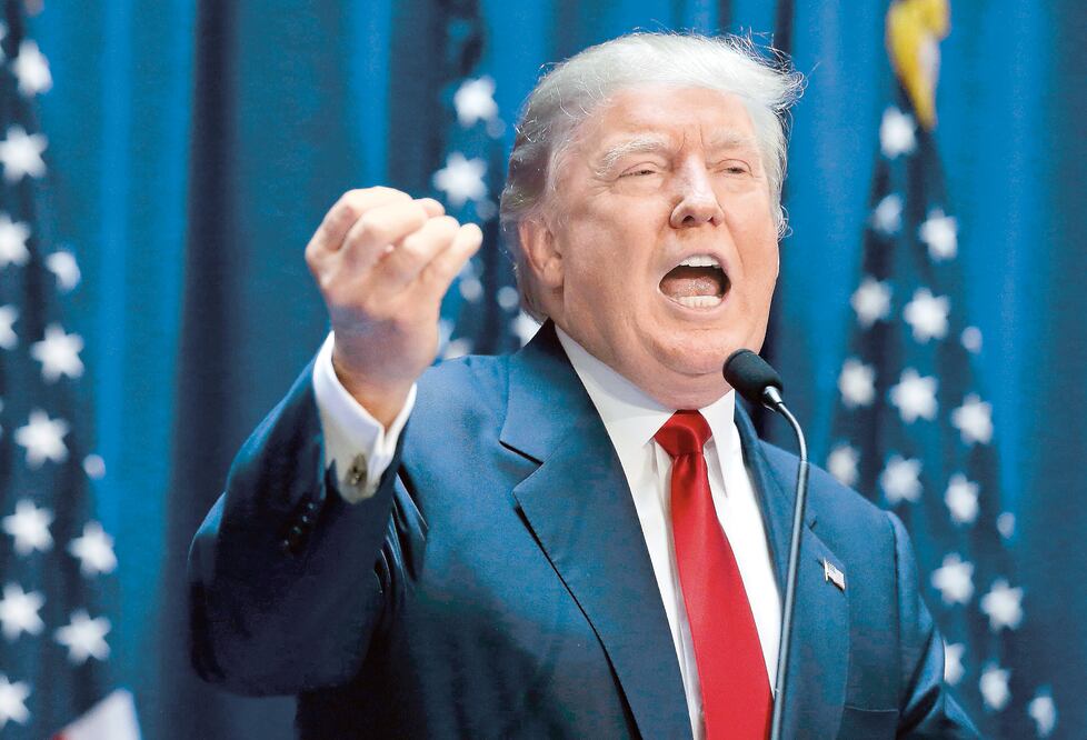 Carlos Slim termina contratos de colaboración debido a los comentarios racistas del magnate. En la foto, Donald Trump