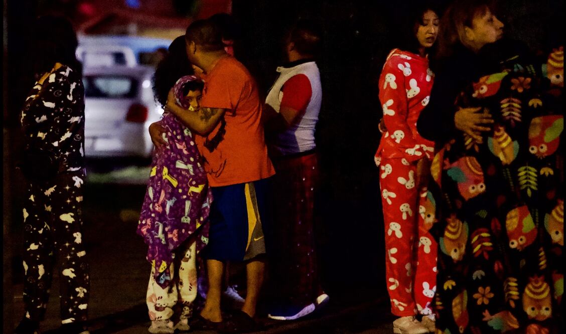 "Hasta el momento con un corte a las 4:00 de la mañana se han registrado mil 295 réplicas, siendo esta la de 6.9 la de mayor magnitud", aseguró Velázquez. Foto: Germán Espinosa