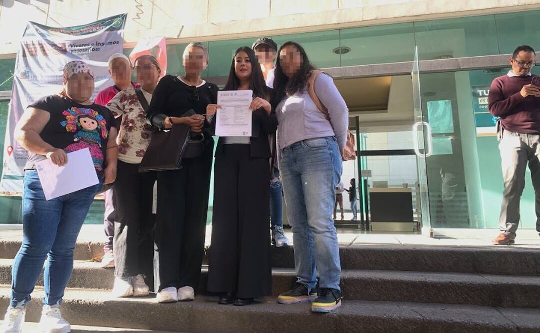 Tras bloqueo en AICM d epacientes con cáncer, IMSS firma acuerdos para su atención / Foto: Especial