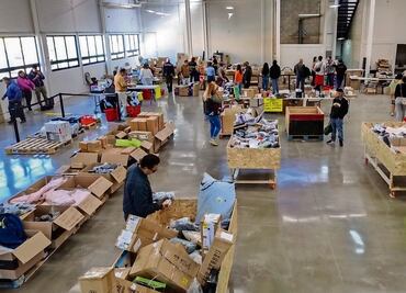 Viven de reciclar mercancía que regresan clientes