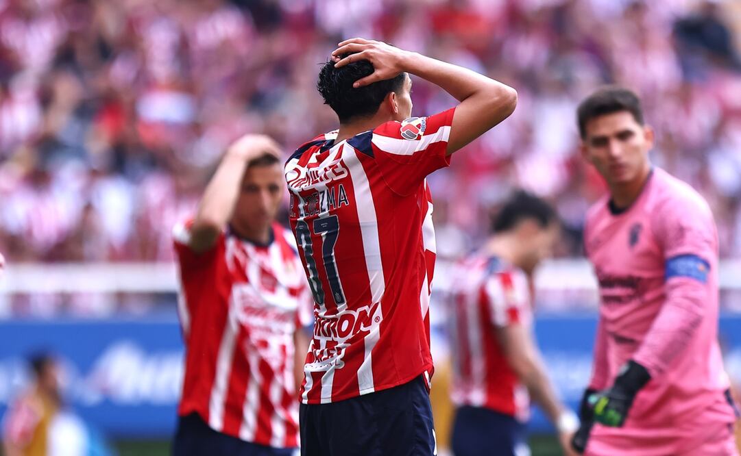 Chivas le "regala" su primera victoria a los Bravos de Juárez / Foto: Imago7