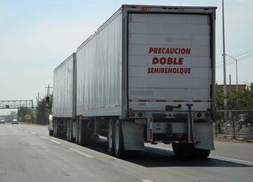 Disminuye 7% la venta de camiones pesados en julio