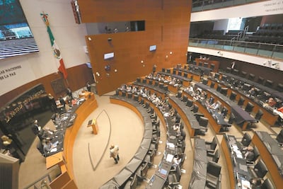 Senadores reclaman desaparición de fideicomisos