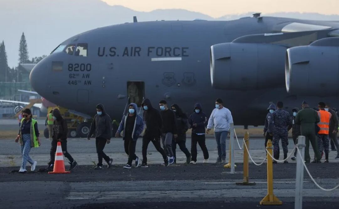 Alrededor de  20 personas de Yucatán fueron deportadas de Estados Unidos. Foto: EFE