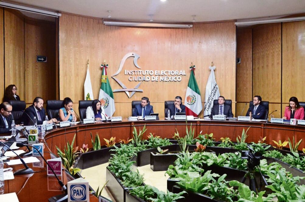 El Consejo General del IECM determinó que el 13 de marzo es la fecha límite para que candidatos independientes entreguen los apoyos ciudadanos. Foto: IECM