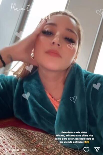 La expareja del cantante de Grupo Firme volvió a México tras pasar unos días en Europa   Foto: Instagram